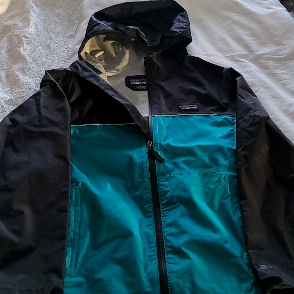 Boys size large Patagonia jacket